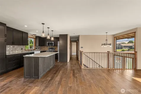 416 S Jarvis Avenue East Wenatchee WA 98802
