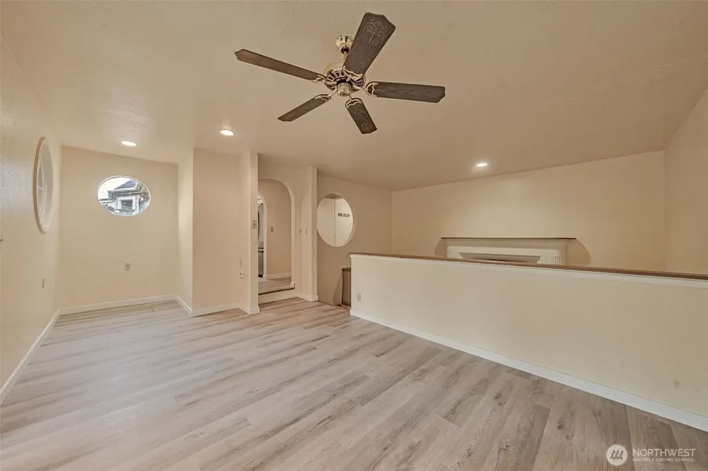 3811 S 239th Street Kent WA 98032