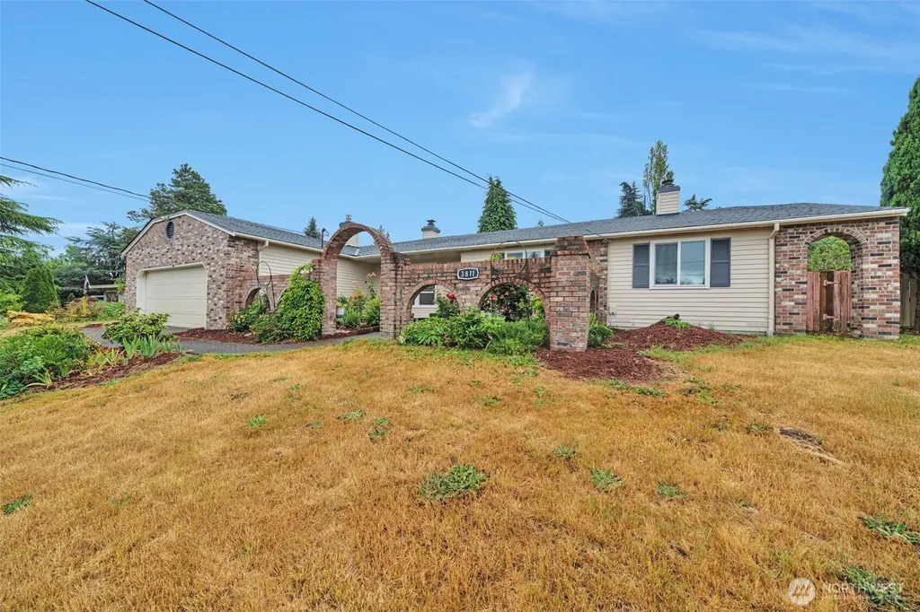 3811 S 239th Street Kent WA 98032