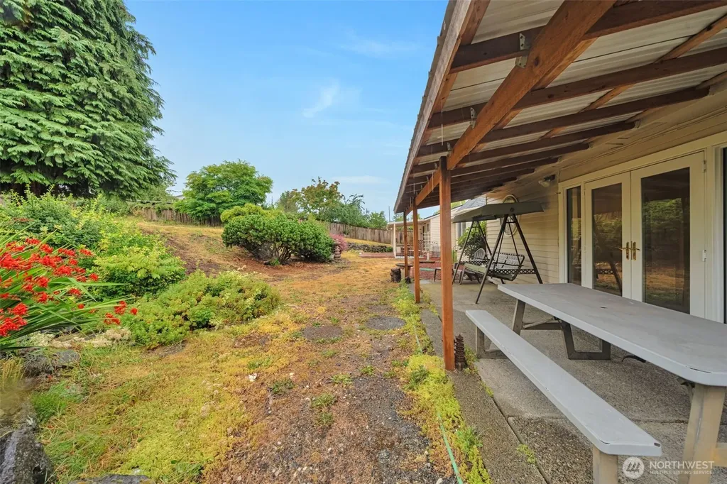 3811 S 239th Street Kent WA 98032