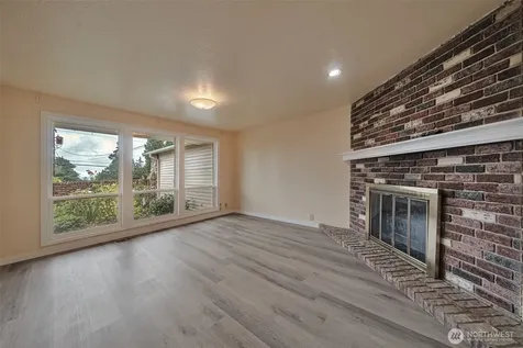 3811 S 239th Street Kent WA 98032