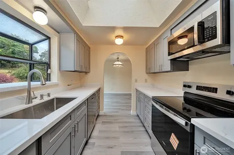3811 S 239th Street Kent WA 98032