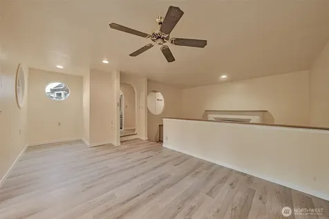 3811 S 239th Street Kent WA 98032