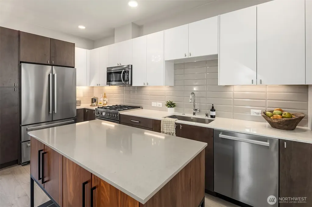 1644 20th Avenue Seattle WA 98122