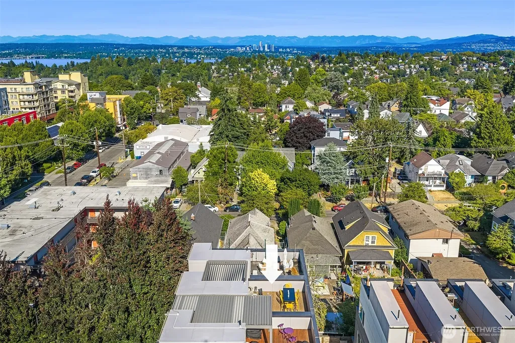 1644 20th Avenue Seattle WA 98122