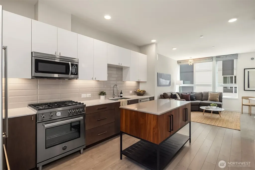 1644 20th Avenue Seattle WA 98122