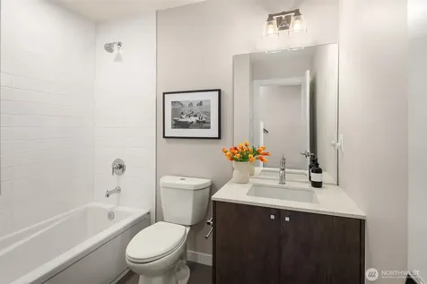 1644 20th Avenue Seattle WA 98122