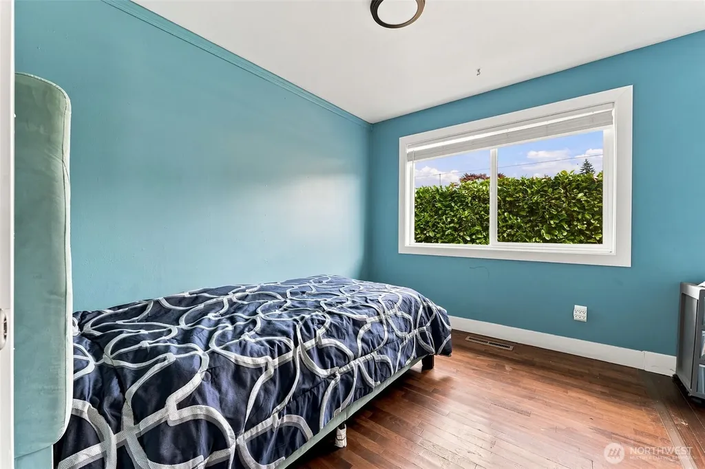 243 E 61st Street Tacoma WA 98404