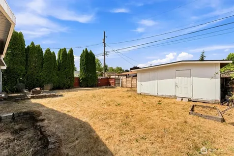 243 E 61st Street Tacoma WA 98404