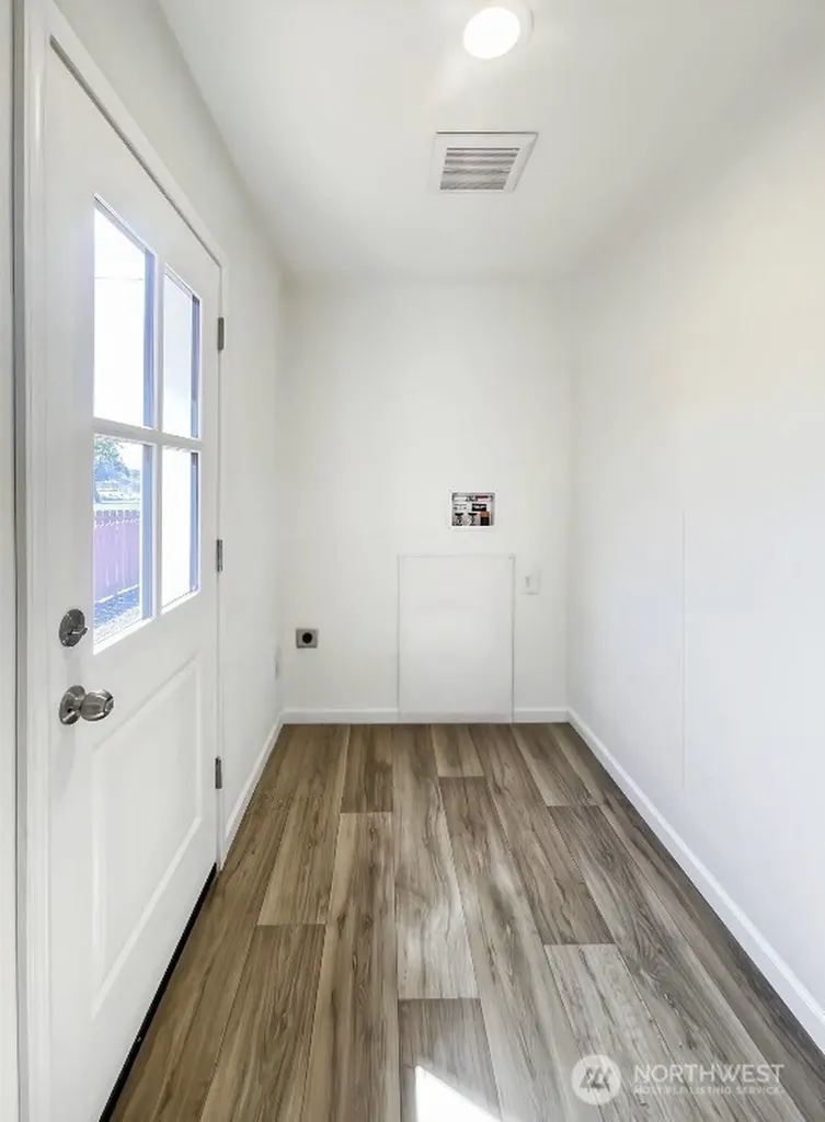 1603 Park Avenue Raymond WA 98577