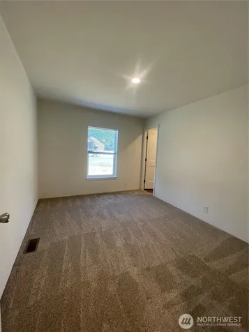 1603 Park Avenue Raymond WA 98577