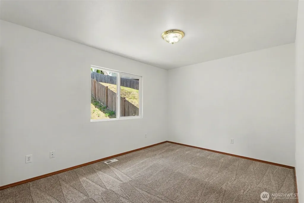 18663 Rainier View Road SE Monroe WA 98272