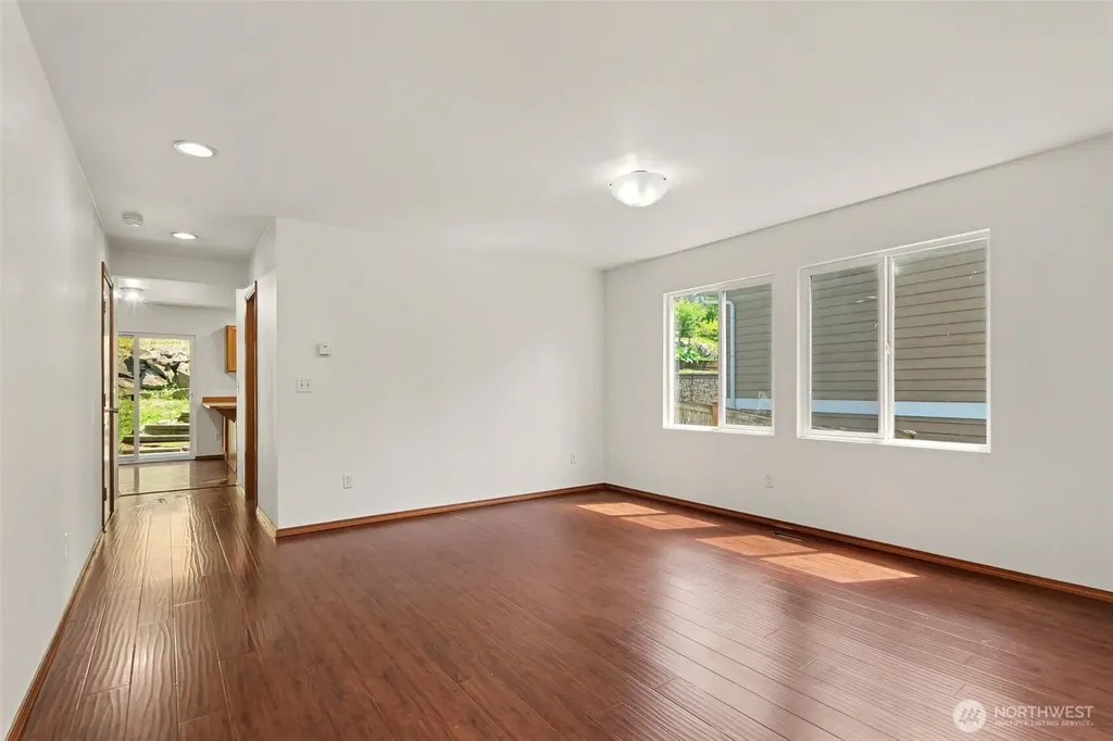 18663 Rainier View Road SE Monroe WA 98272