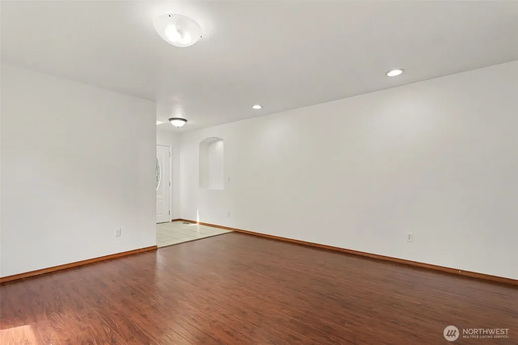 18663 Rainier View Road SE Monroe WA 98272