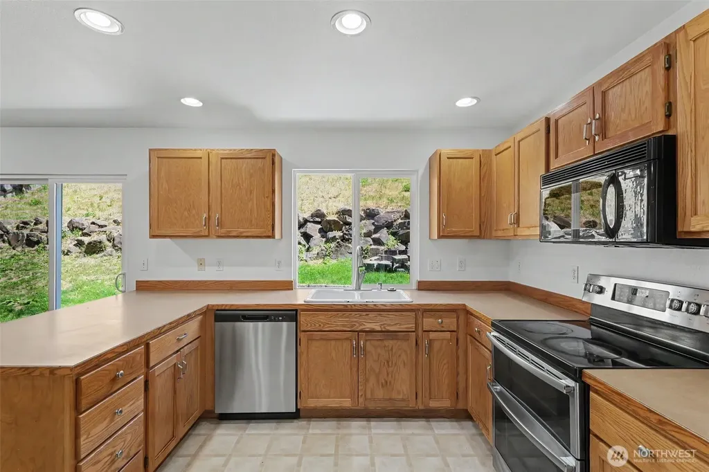 18663 Rainier View Road SE Monroe WA 98272