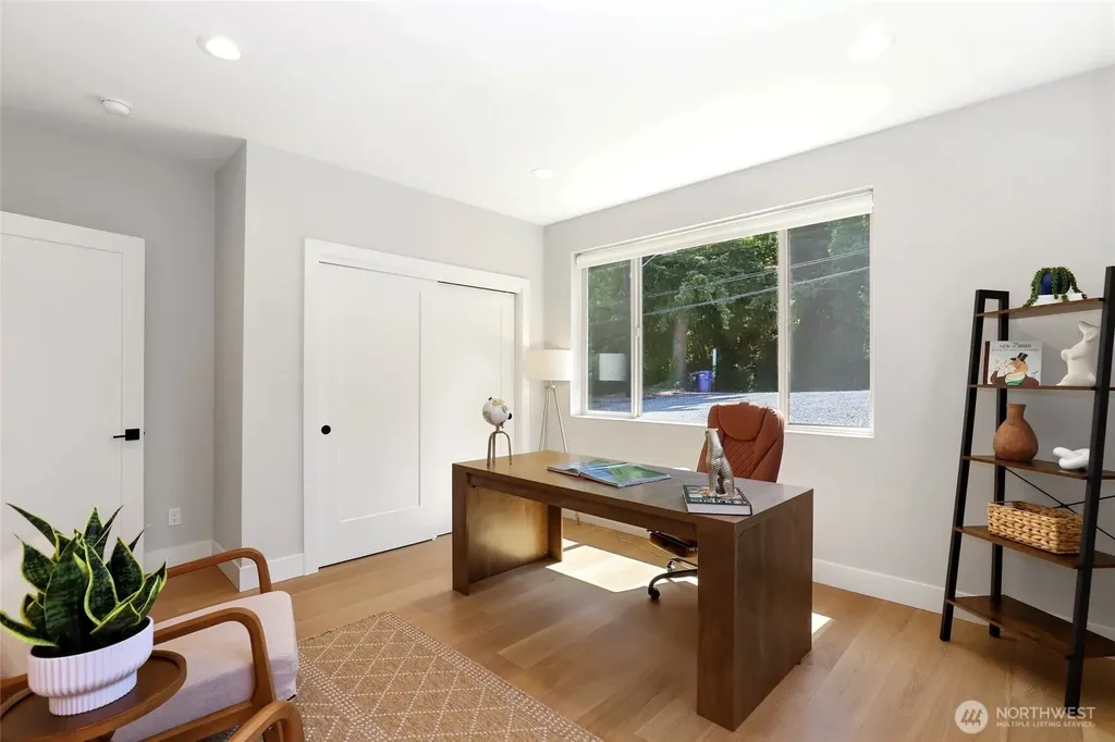 3760 W Lawton Street Seattle WA 98199