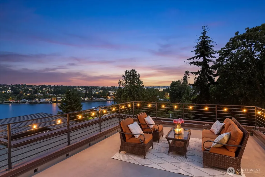 3760 W Lawton Street Seattle WA 98199