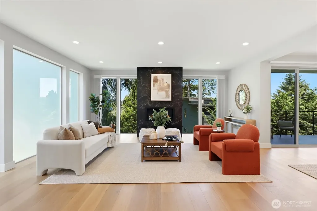 3760 W Lawton Street Seattle WA 98199