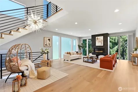 3760 W Lawton Street Seattle WA 98199
