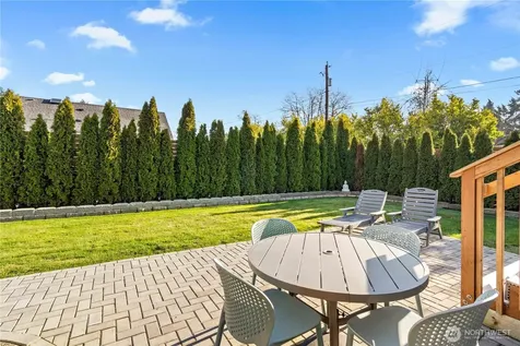 1103 21st Street Pl NW Puyallup WA 98371