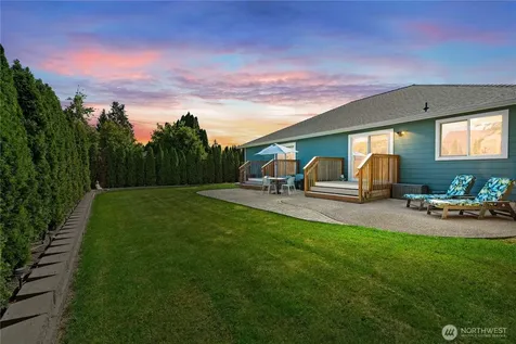 1103 21st Street Pl NW Puyallup WA 98371