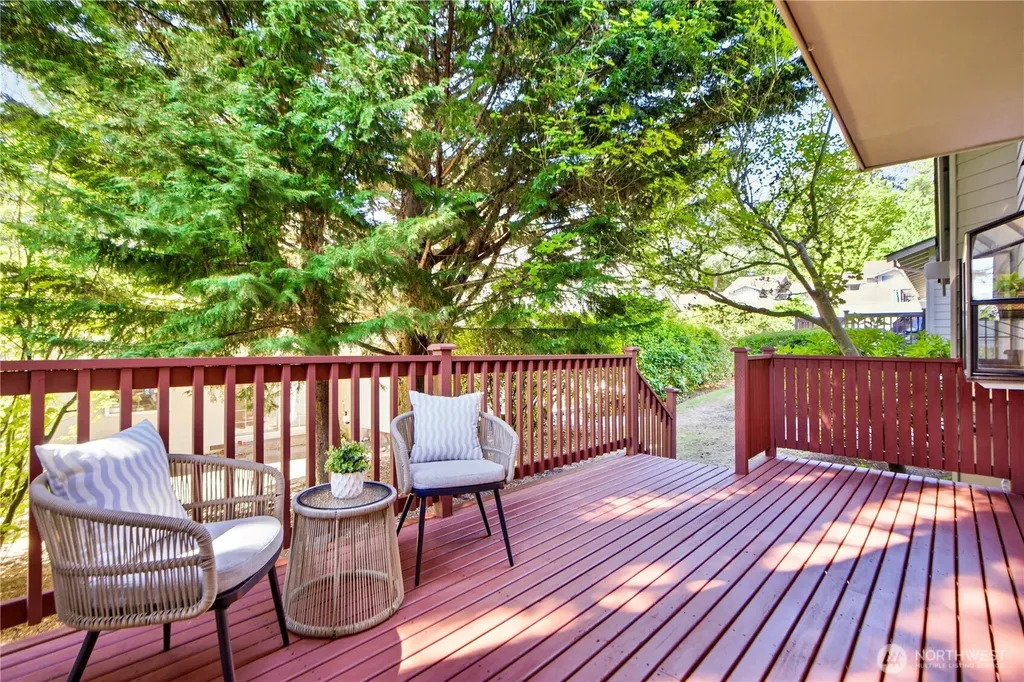 16177 SE 33rd Circle Bellevue WA 98008
