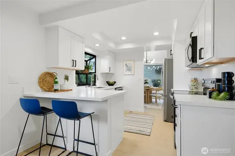16177 SE 33rd Circle Bellevue WA 98008