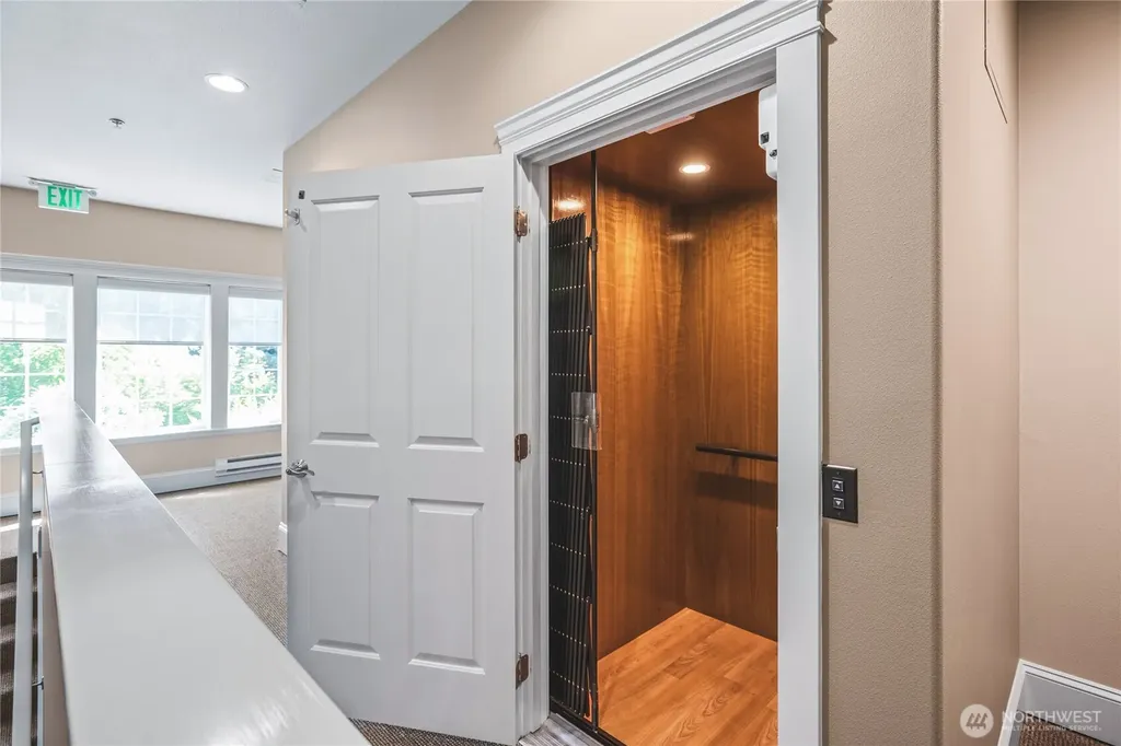 2303 Sundown Court Anacortes WA 98221