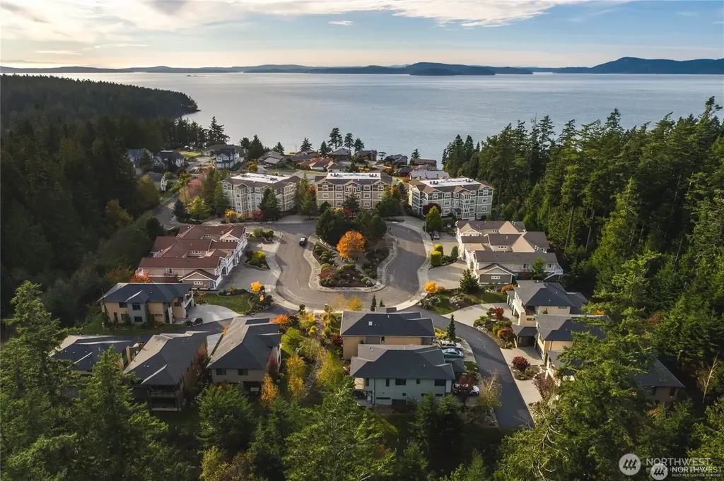 2303 Sundown Court Anacortes WA 98221