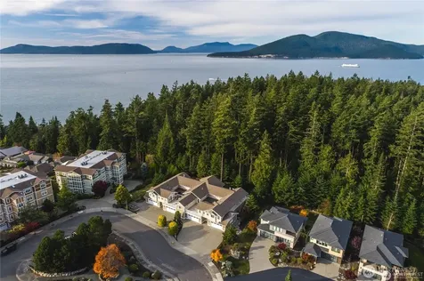 2303 Sundown Court Anacortes WA 98221