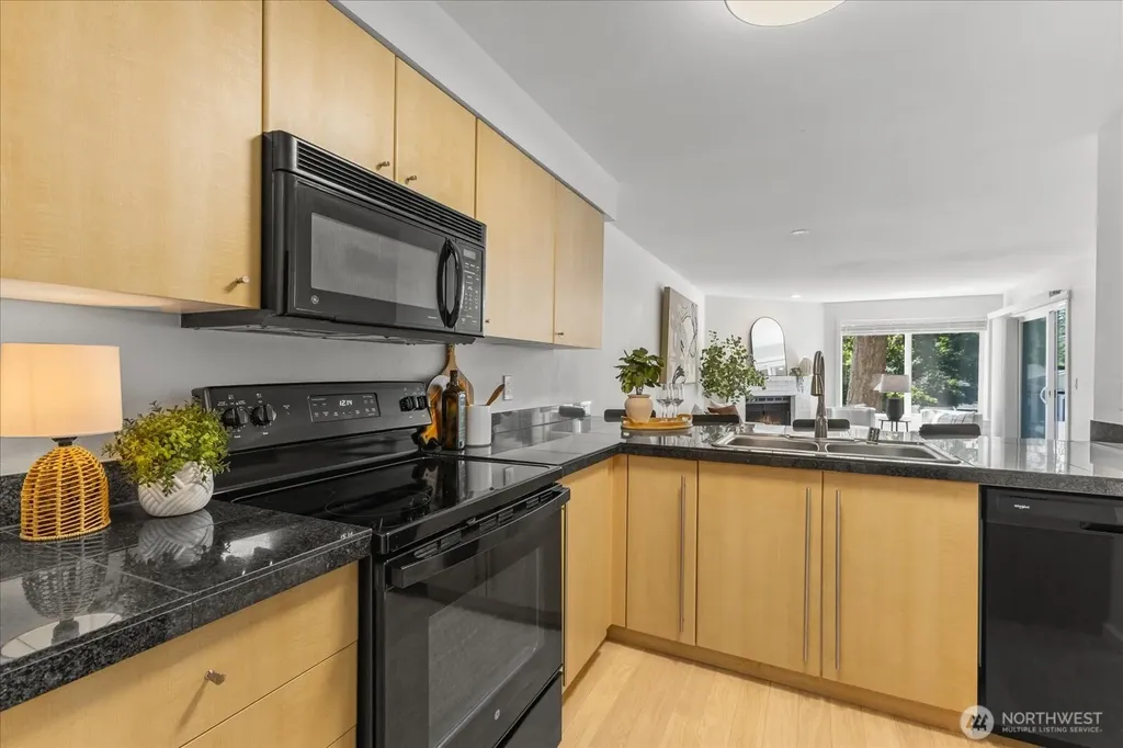 11211 NE 128th Street Kirkland WA 98034