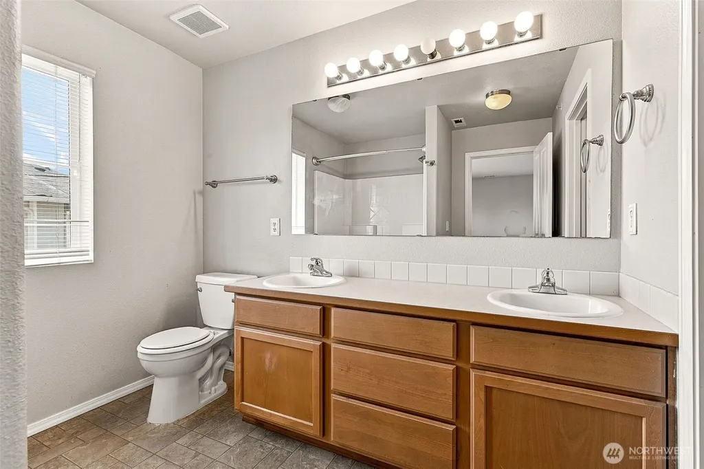 2160 Charles Street Dupont WA 98327