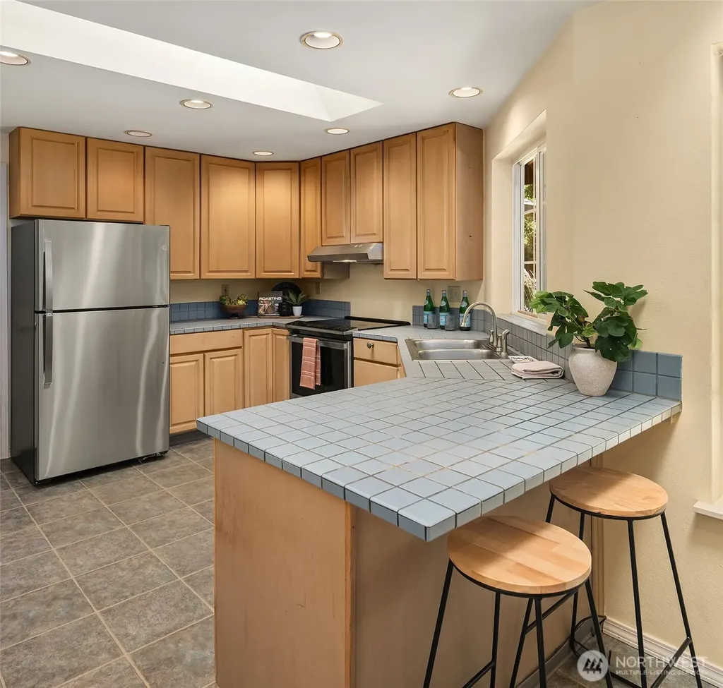 2426 Rosecrans Street Port Townsend WA 98368