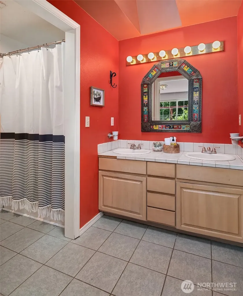 2426 Rosecrans Street Port Townsend WA 98368