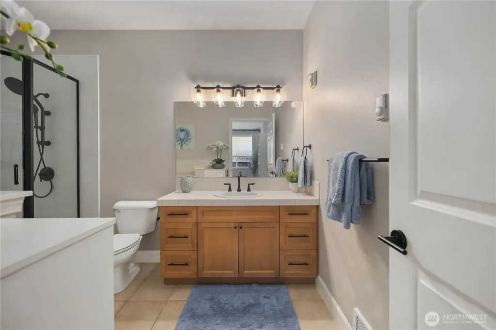 7549 SE 29th Street Mercer Island WA 98040