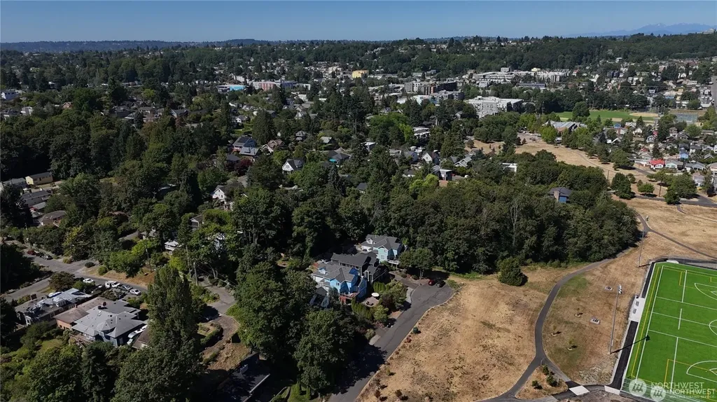 4616 44th Avenue S Seattle WA 98118