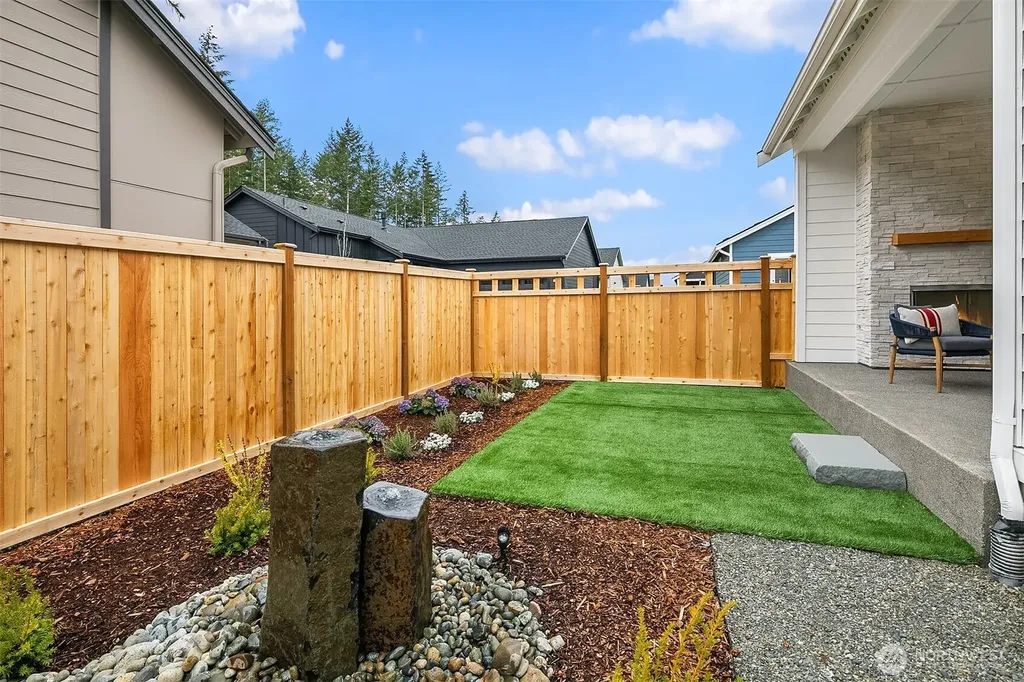 33569 Douglas Avenue SE Black Diamond WA 98010