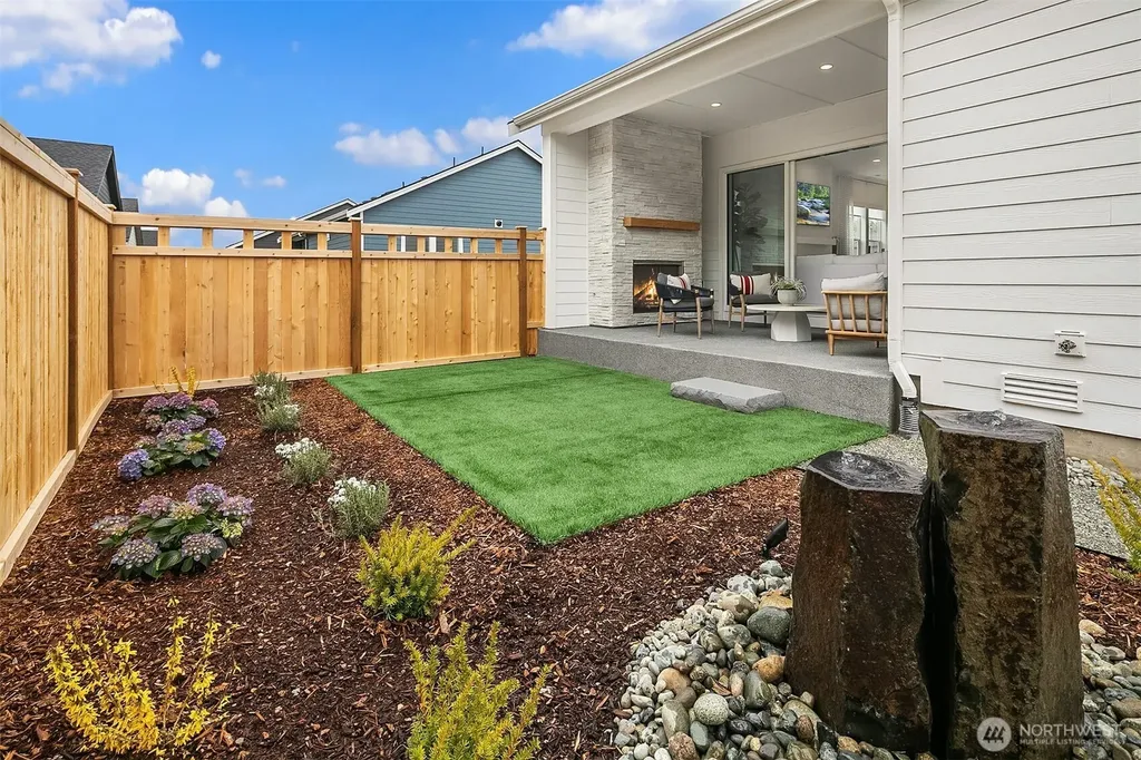 33569 Douglas Avenue SE Black Diamond WA 98010