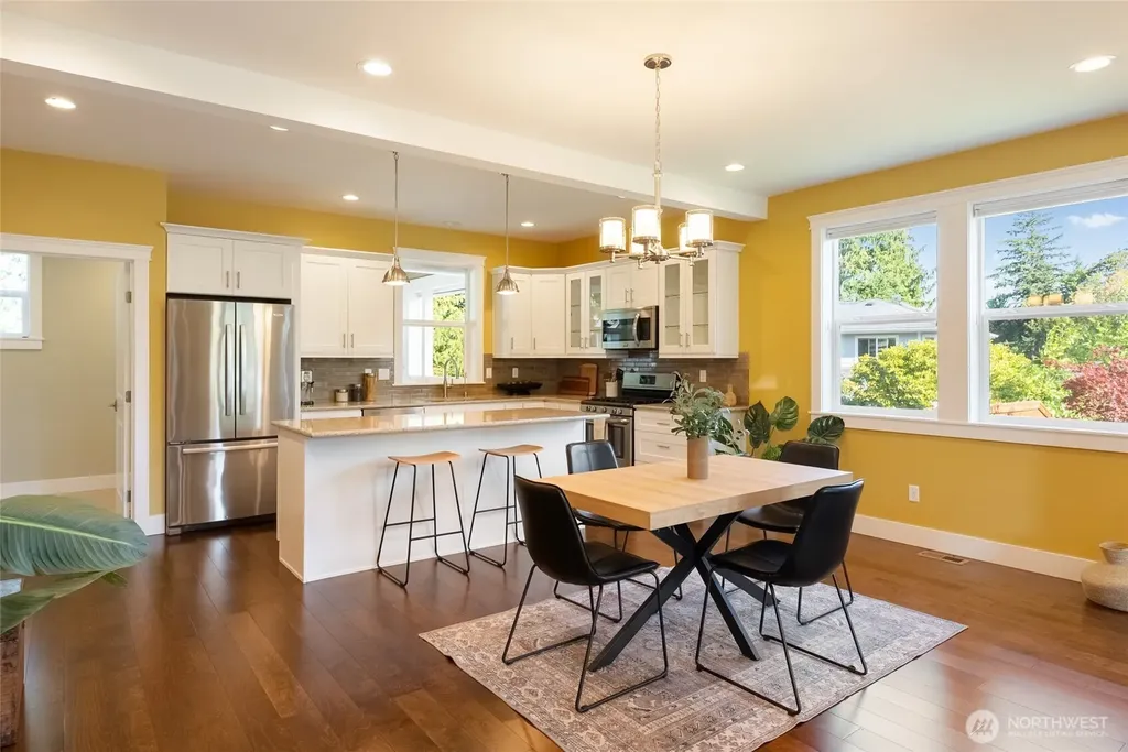 4372 Lakeview Court Bellingham WA 98229