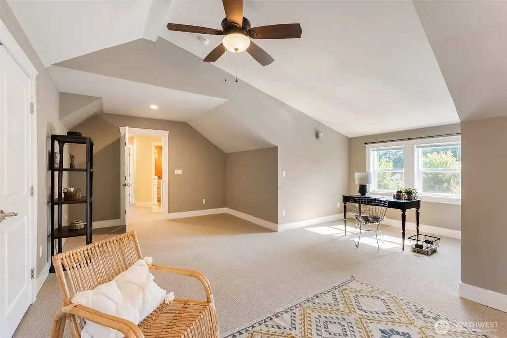 4372 Lakeview Court Bellingham WA 98229