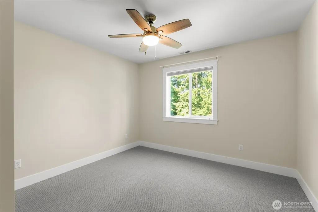 4372 Lakeview Court Bellingham WA 98229