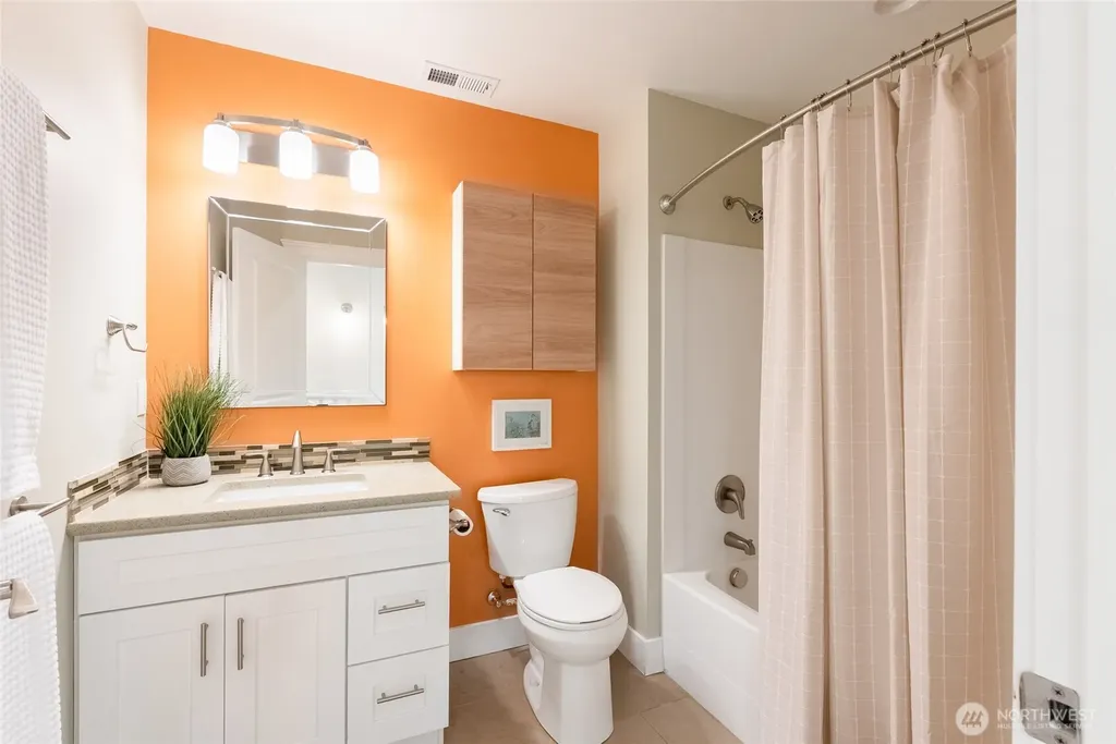 4372 Lakeview Court Bellingham WA 98229