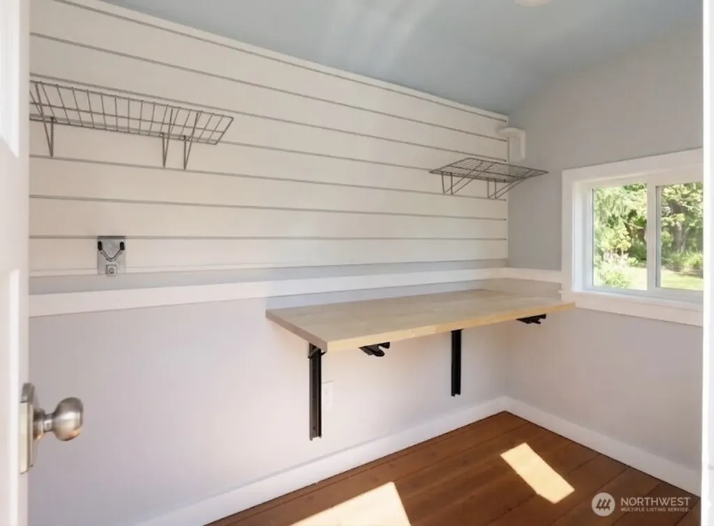 4372 Lakeview Court Bellingham WA 98229