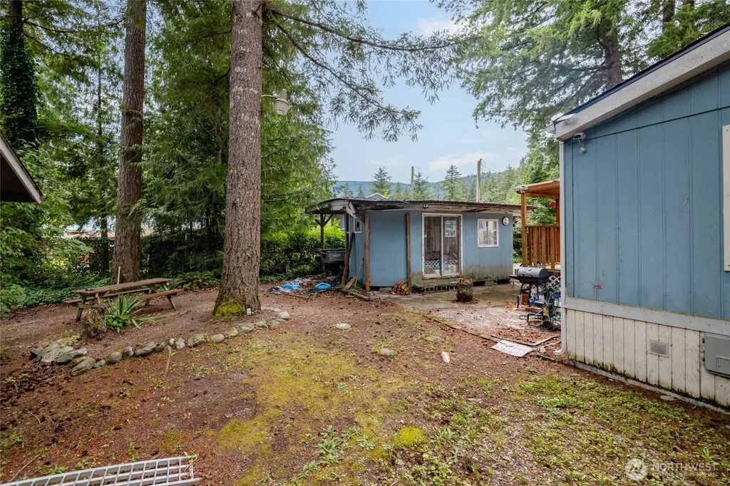 6254 Bellwood Drive Maple Falls WA 98266