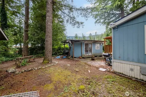 6254 Bellwood Drive Maple Falls WA 98266