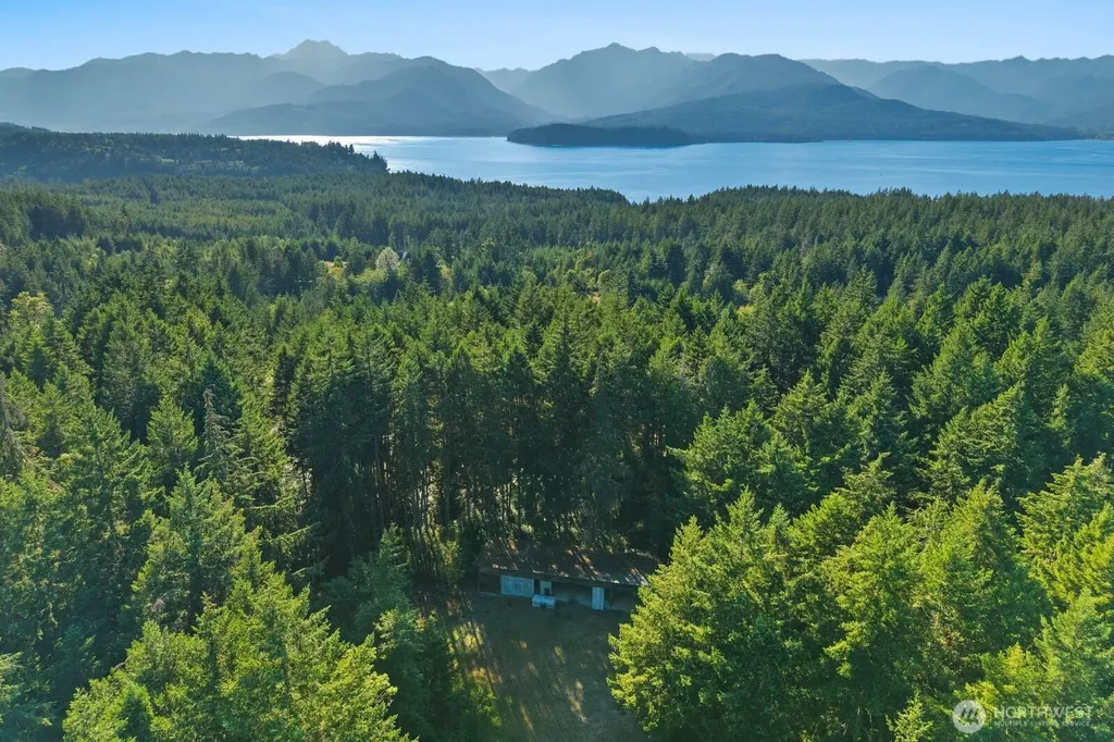 14752 & 14782 NW Seaview Drive Seabeck WA 98380