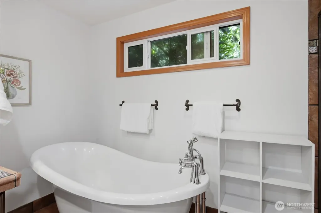 21926 SE 37th Street Sammamish WA 98075