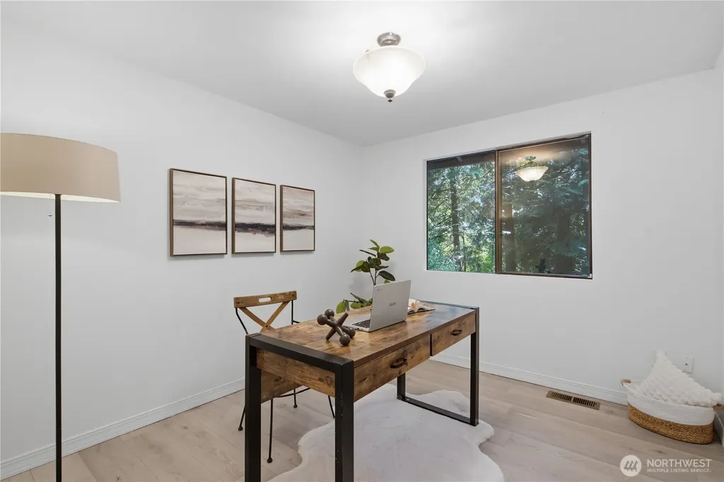 21926 SE 37th Street Sammamish WA 98075