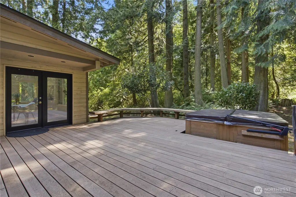 21926 SE 37th Street Sammamish WA 98075