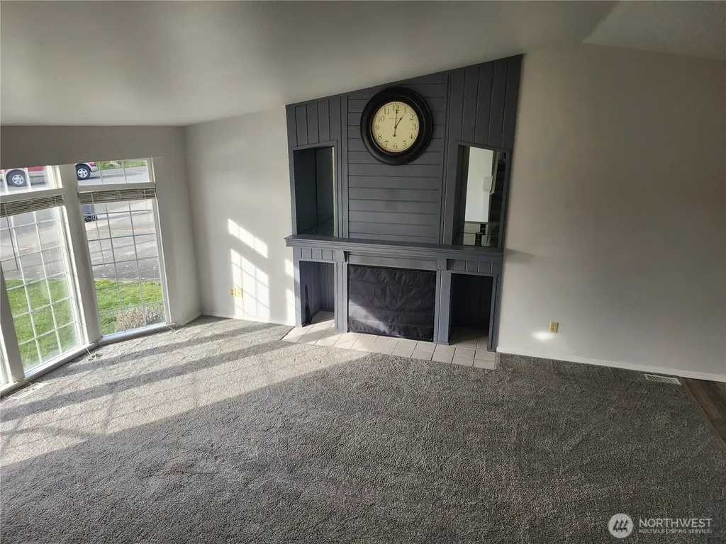 27361 Village Place NW Stanwood WA 98292